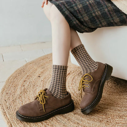 1Pair Fashion Elegant Harajuku Woman Floral White Socks Vintage Jacquard Korea Ethnic Cotton Casual Cute Girls Funny Brown Sox